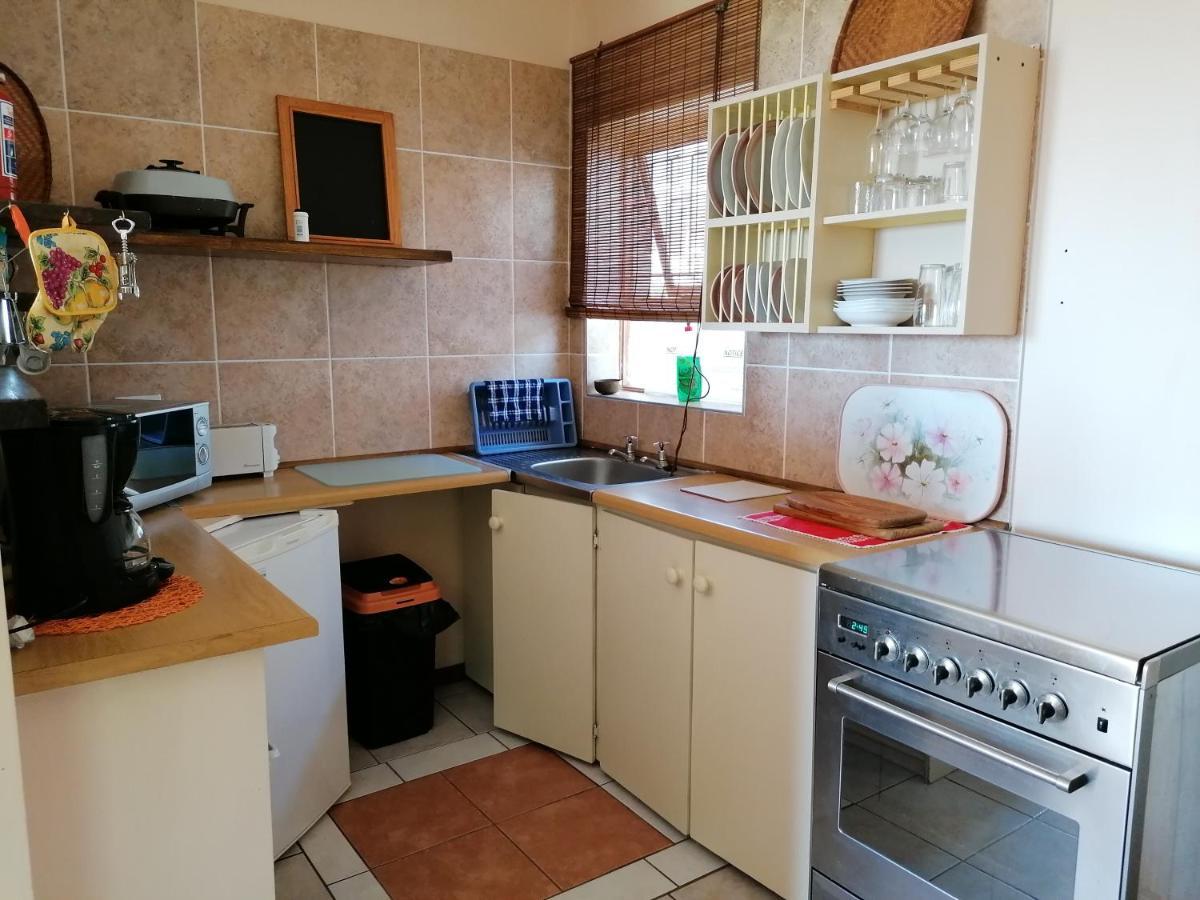 A1 Kynaston Self Catering Or Bed And Breakfast Jeffreys Bay Eksteriør bilde
