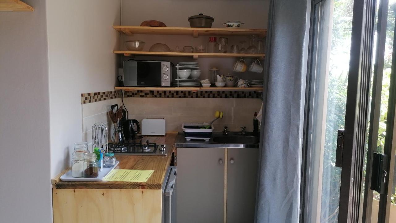 A1 Kynaston Self Catering Or Bed And Breakfast Jeffreys Bay Eksteriør bilde