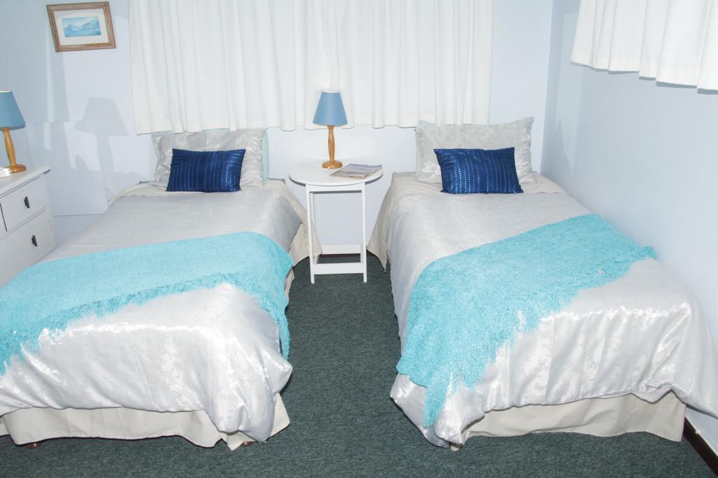 A1 Kynaston Self Catering Or Bed And Breakfast Jeffreys Bay Eksteriør bilde