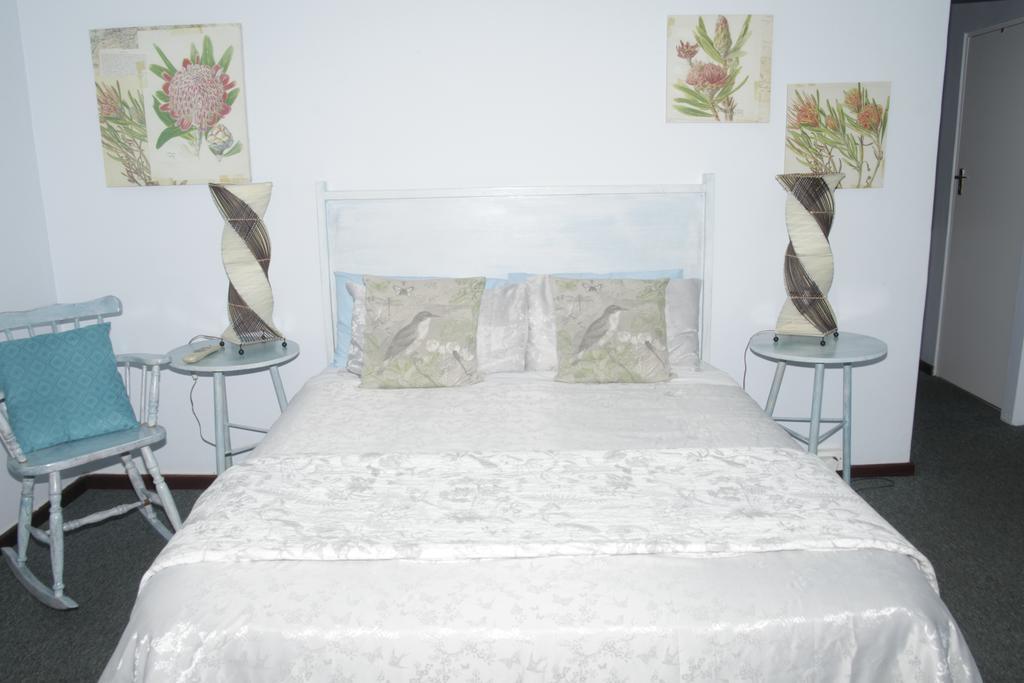 A1 Kynaston Self Catering Or Bed And Breakfast Jeffreys Bay Eksteriør bilde