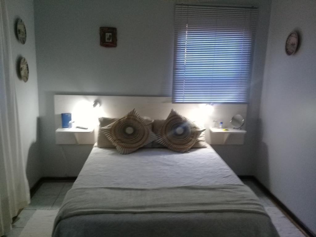 A1 Kynaston Self Catering Or Bed And Breakfast Jeffreys Bay Eksteriør bilde